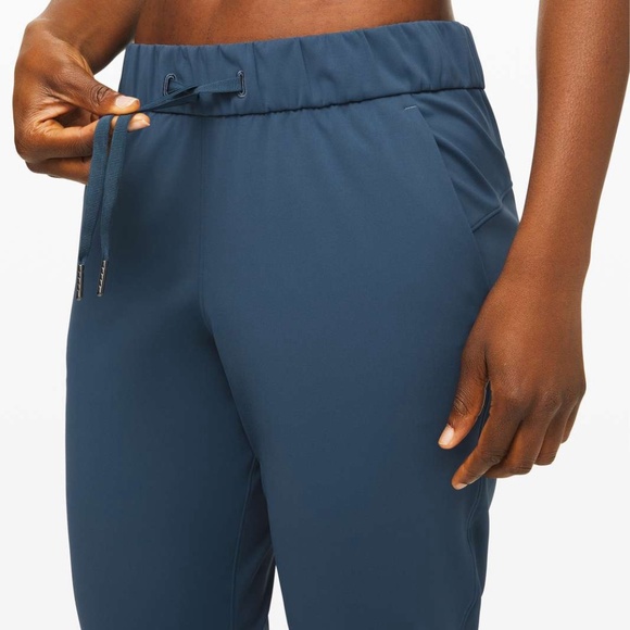Lululemon On the Fly Pant - Picture 1 of 5